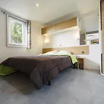 Paradis 4 Etoiles Au Port De - La Rochelle אתר קמפינג