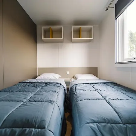 Paradis 4 Etoiles Au Port De - La Rochelle Campsite L'Houmeau