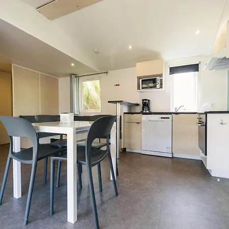 Paradis 4 Etoiles Au Port De - La Rochelle Campsite