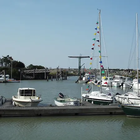 캠프장 Paradis 4 Etoiles Au Port De - La Rochelle 4*