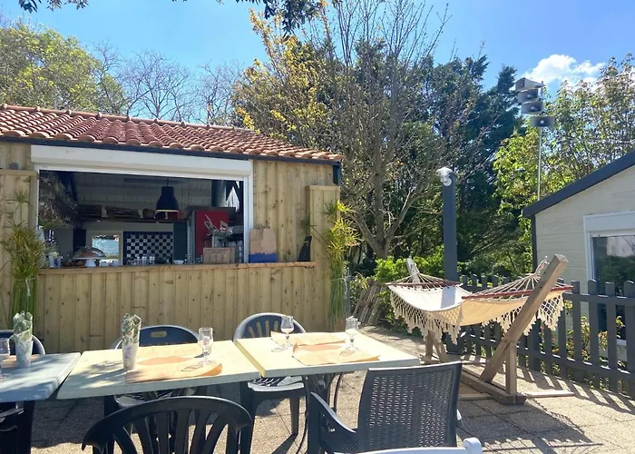 Paradis 4 Etoiles Au Port De - La Rochelle 4*