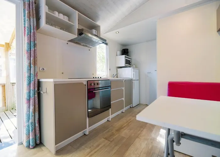 Paradis 4 Etoiles Au Port De - La Rochelle 4*