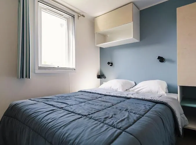 Parque de Campismo Paradis 4 Etoiles Au Port De - La Rochelle 4*