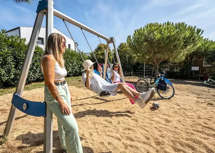 Campsite Paradis 4 Etoiles Au Port De - La Rochelle L'Houmeau