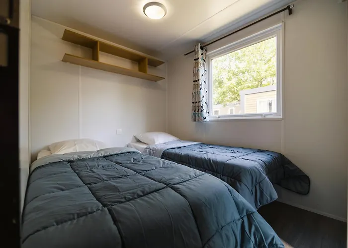 Campsite Paradis 4 Etoiles Au Port De - La Rochelle 4*